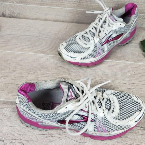 brooks shoes adrenaline gts 12